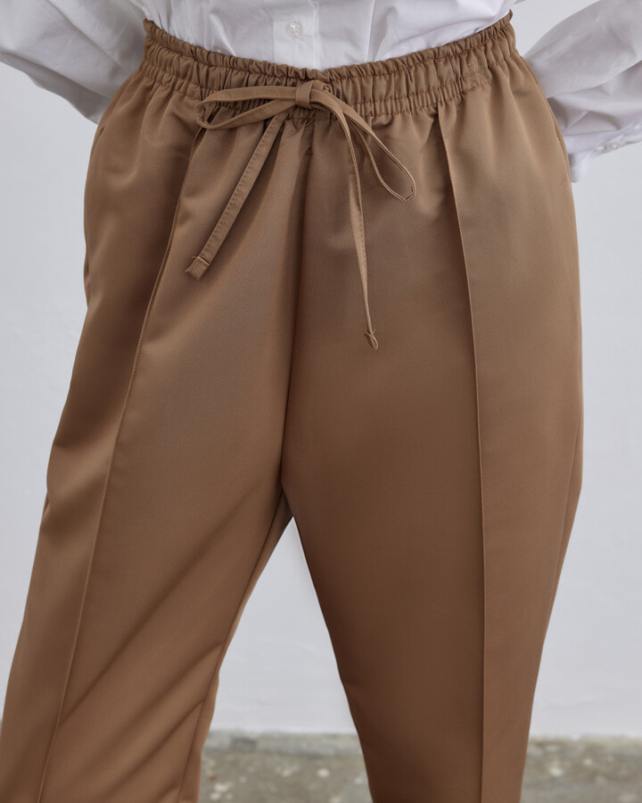 Camel Klasik Havuç Kesim Pantolon