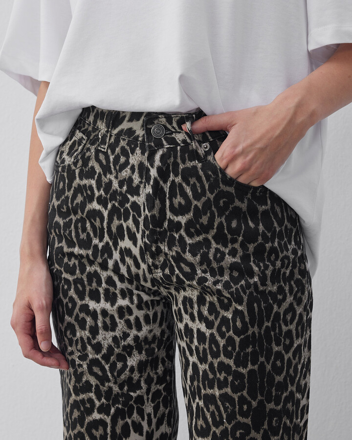 Jean Leopar