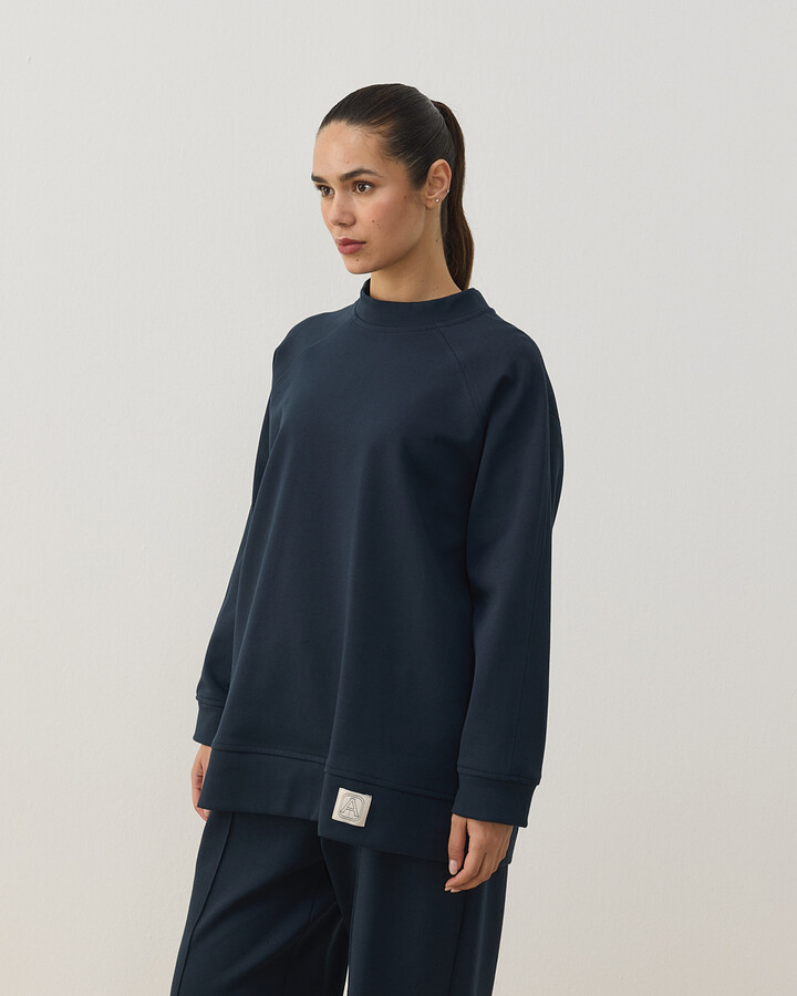 Premium Doubleface Reglan Kollu Çift Dikiş Detaylı Sweatshirt Lacivert