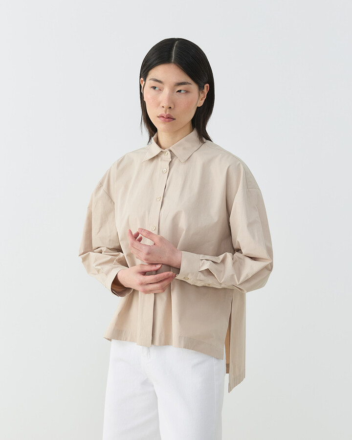 Premium Poplin Yırtmaçlı Kısa Gömlek Bej