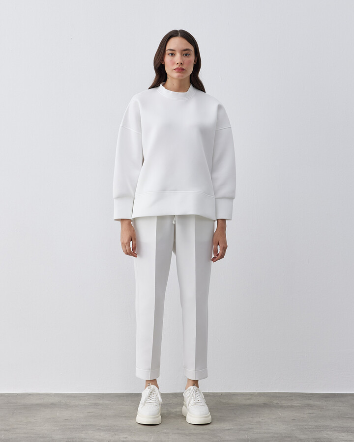 Puf Yandan Yırtmaçlı Sweat Bluz Beyaz
